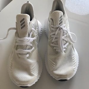 Adidas white bounce sneakers